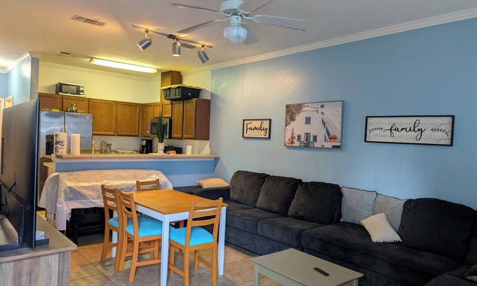 Tallahassee House | Home (3B/3B): Economical Apt, 7 mins to FSU (206)