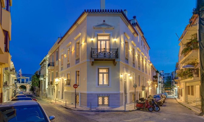 Plaka Hotel | Home and Poetry