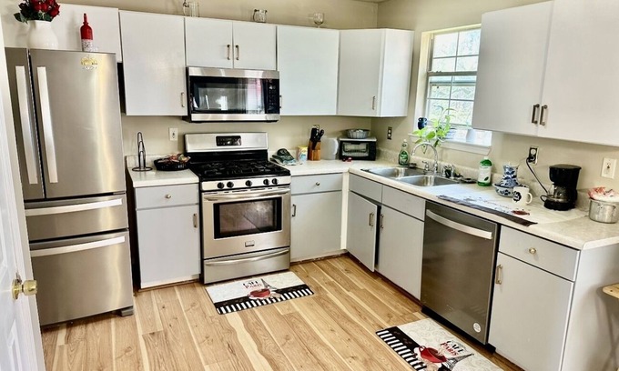 Jonesboro House | Home away from Home by the Atlanta Motor Speedway 🏎️🏎️ 🏁