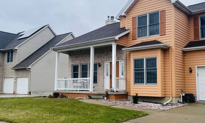 Lansing House | Home Away From Home