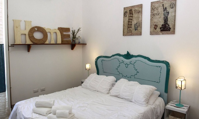 Old Town Apartment | Home Design Stories (apartment 2-4 people)