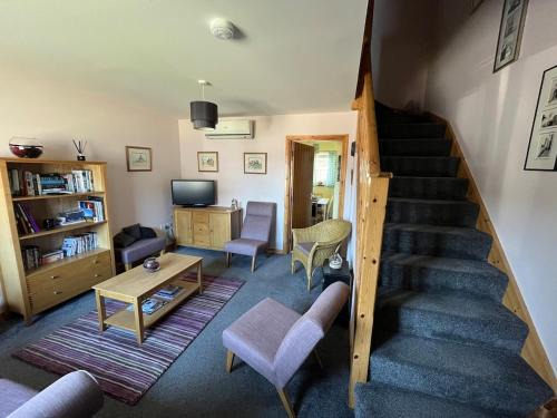 Kirkwall Apartment | Home from home - 19 Pickaquoy Drive, Kirkwall
