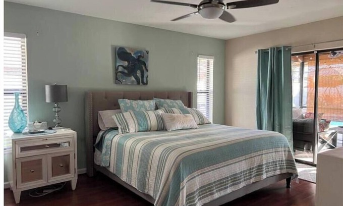Sea Pines House | Home in Lantana & Heated Salt Water Pool