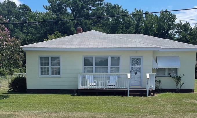 Wanchese House | Home in Wanchese minutes from great fishing and OBX beaches.