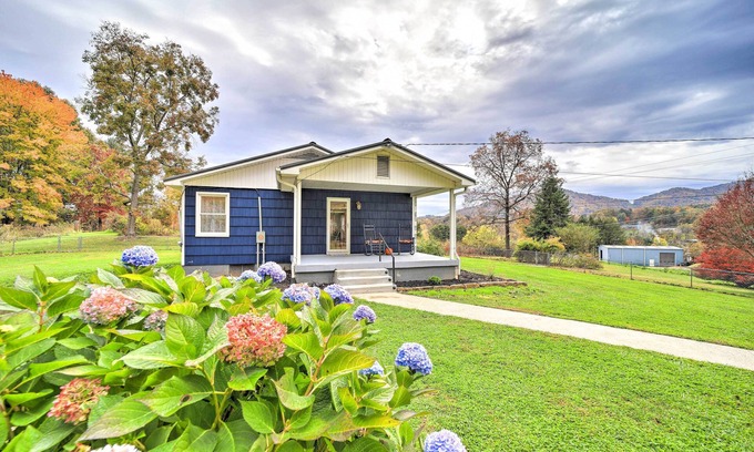 Asheville House | Home w/Yard: 8 Mi to French Broad River Park