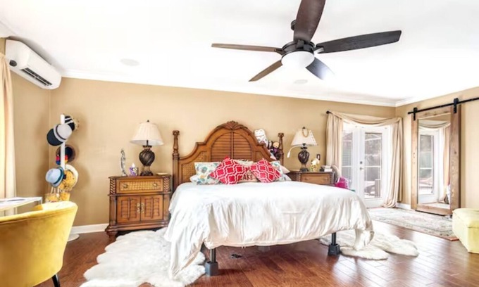 Gulfport House | HOME WITH ALL YOU NEED between thriving St Peterburg downtown & St Pete Beach