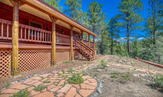 Pagosa Springs House | Home with incredible views perfect for large groups