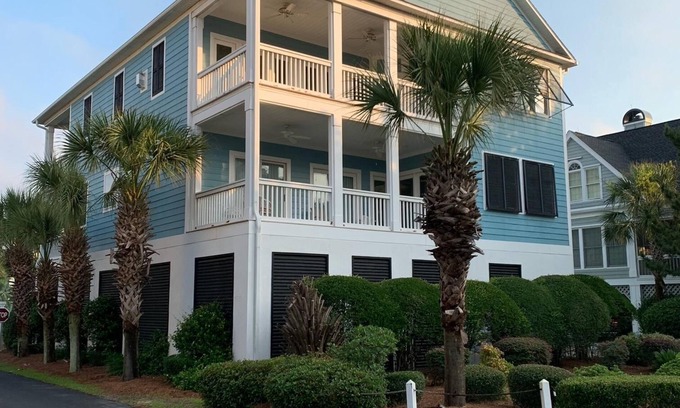 Litchfield by the Sea House | Home with ocean views and pool access located in Charlestowne Grant in Litchfield By the Sea.