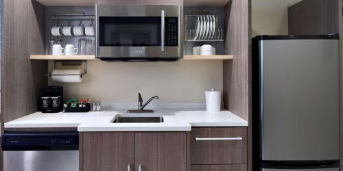 Midtown Ocean City Hotel | Home2 Suites by Hilton Ocean City Bayside