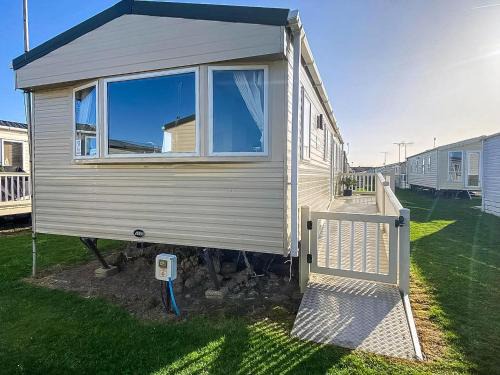 Swalecliffe Other | Homely 8 Berth Caravan With Side Decking And Ramp Access In Kent, Ref 47018H
