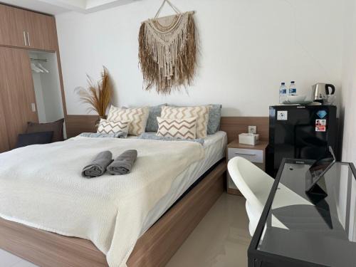 Seminyak Apartment | HomelyBali, Cozy studio in Rajapala!