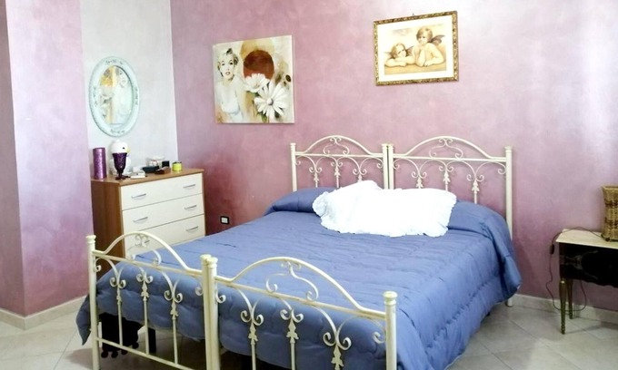Agrigento Apartment | Homerez - 200 m away from the beach! Appartement for 6 ppl. with shared pool
