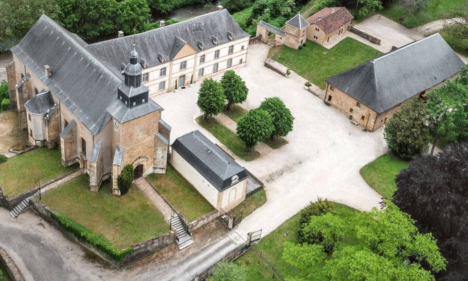 Cons-la-Grandville Apartment | Homerez - Apartment in Cons-la-Grandville