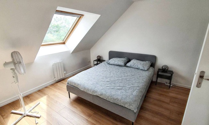 Magny-le-Hongre Apartment | Homerez - Apartment in Magny-le-Hongre.