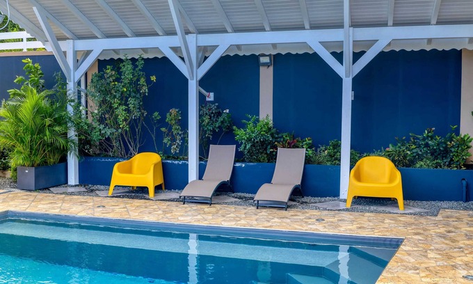Pointe-Noire Apartment | Homerez - Apartment Pointe-Noire