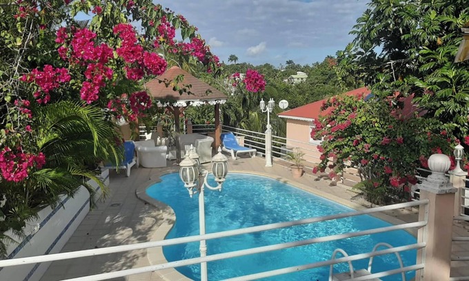 Sainte-Anne Apartment | Homerez - Apartment in Sainte-Anne
