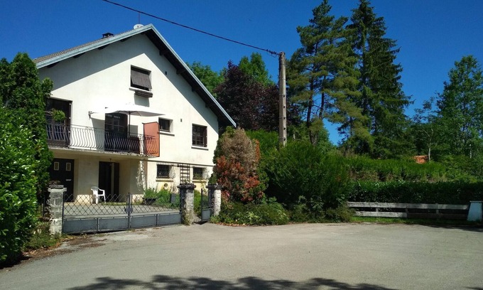 Pont-du-Navoy Apartment | Homerez - Beautiful appartement for 5 ppl. with terrace at Pont-du-Navoy