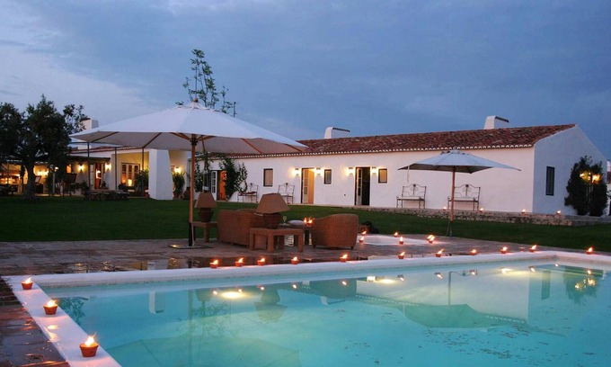 Alter do Chao House | Homerez - Big house for 17 ppl. with shared pool and terrace at Seda