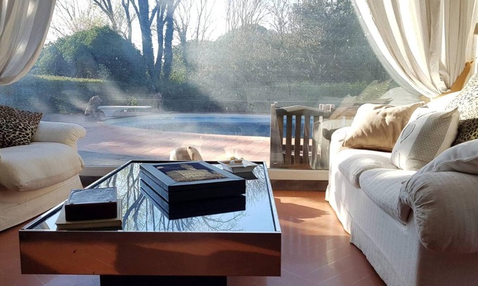 Oltrarno Villa | Homerez - Big villa for 12 ppl. with swimming-pool and garden at Firenze