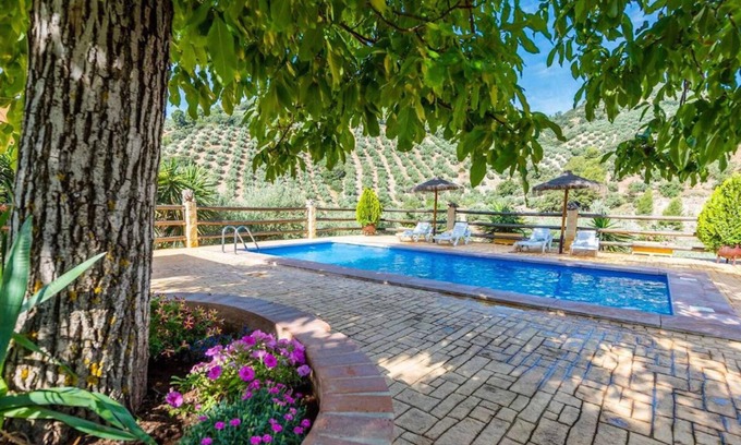 Montefrio Villa | Homerez - Big villa for 10 ppl. with swimming-pool and terrace at Montefrío