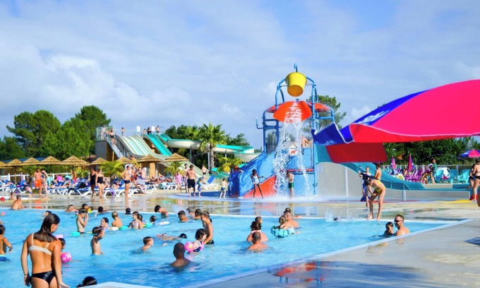 Saint-Julien-en-Born House | Homerez - Bungalow Saint-Julien-en-Born