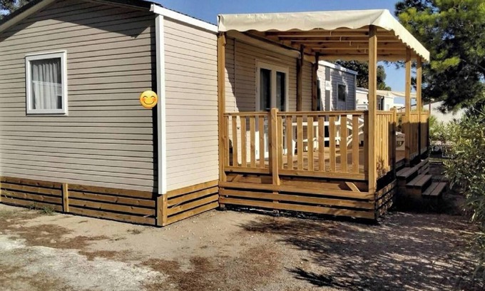 La Cote Radieuse House | Homerez - Bungalow in Canet-en-Roussillon