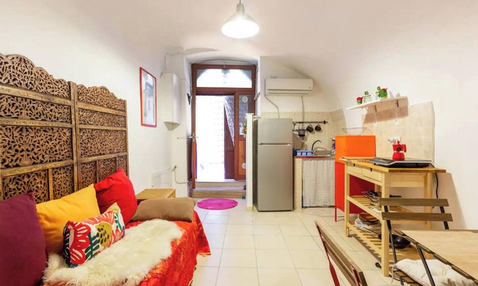 Old Town Apartment | Homerez - Charming Apartment in Bari's City Centre - 50 m² - Parking