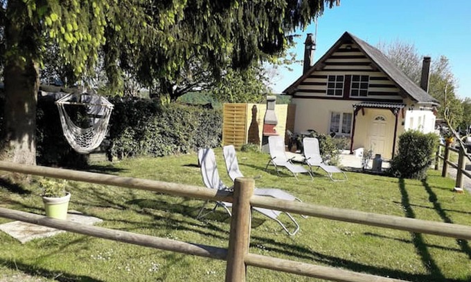 Saint-Leger-aux-Bois House | Homerez - Charming Family Home in Edruchon