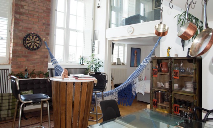 Oval Apartment | Homerez - Charming Apartment in Greater London - 70 m² - Pets Allowed