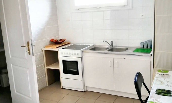 Tredaniel House | Homerez - Charming house in Trédaniel with garden and terrace