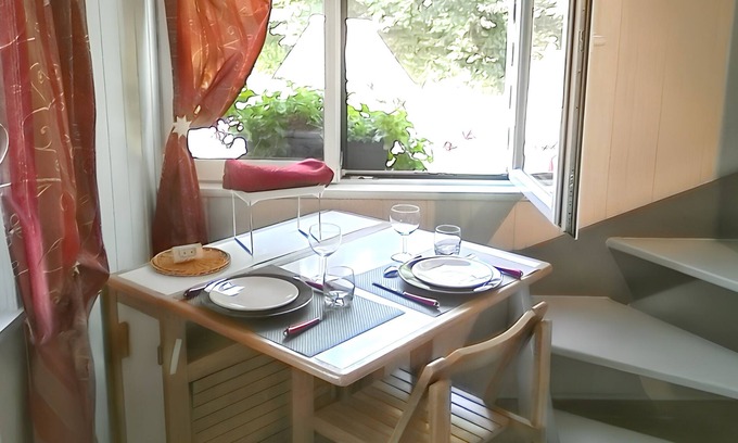 Les Authieux-Papion Apartment | Homerez - Countryside apt., Les Authieux Papion