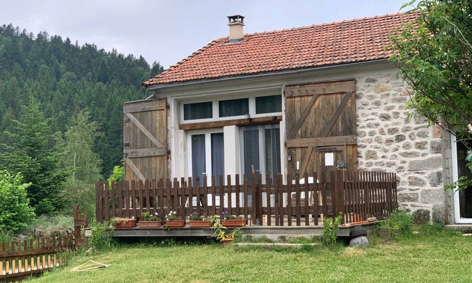 Borne House | Homerez - Cozy house with garden in Borne 80 m²