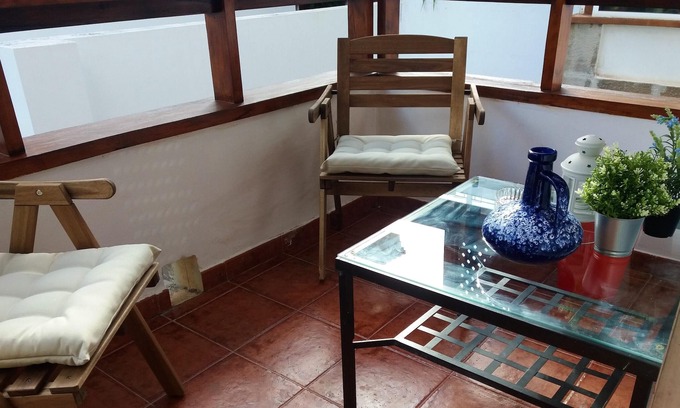 Santa Cruz de Tenerife Apartment | Homerez - Nice appartement 9 km away from the beach for 4 ppl. with shared pool