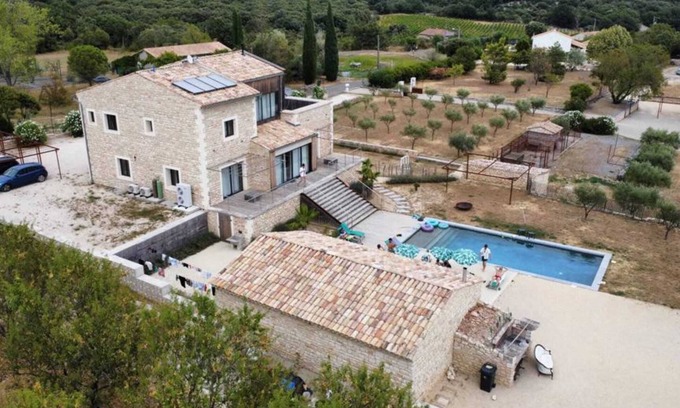 Le Garn House | Homerez - Family-friendly house in Le Garn with private pool