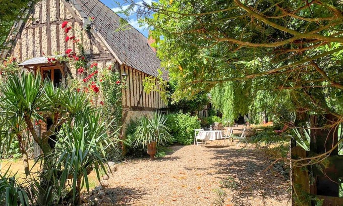 Dame-Marie House | Homerez - House Dame-Marie with Garden