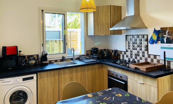 Saint-Joseph House | Homerez - House for 8 ppl. with swimming-pool and spa at Vincendo, Saint-Joseph