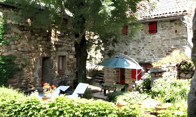 Dompnac House | Homerez - House in Dompnac, mountain view