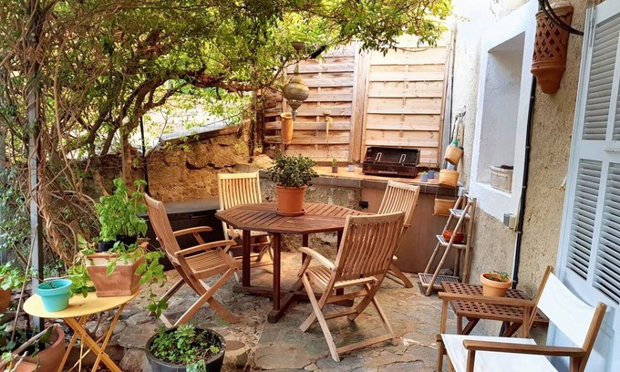 Monticello House | Homerez - House in Monticello.