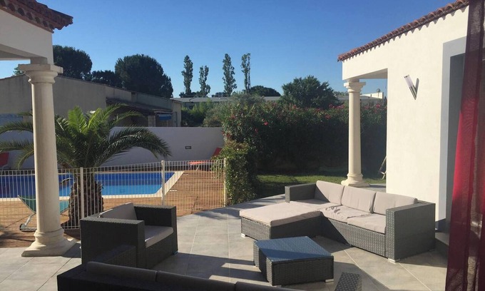 Villetelle House | Homerez - House in Villetelle with pool