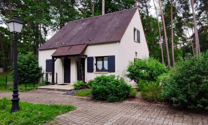 Arbonne-la-Foret House | Homerez - Nice house for 3 ppl. with terrace at Arbonne-la-Forêt