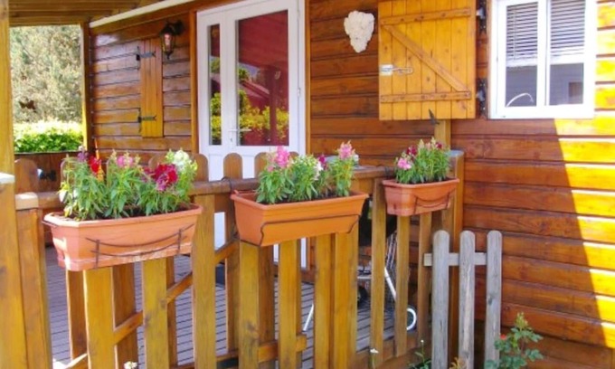 Verchaix House | Homerez - Property 4 km away from the slopes for 3 ppl. with garden at Verchaix