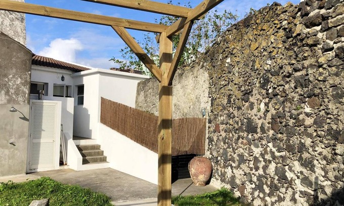 Ribeira Grande House | Homerez - Spacious house 1 km away from the beach for 6 ppl. at Ribeira Grande