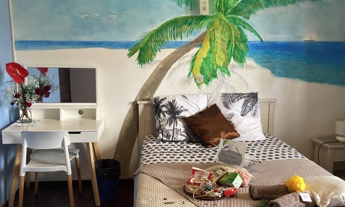 Le Port Apartment | Homerez - Studio Le Port - terrace