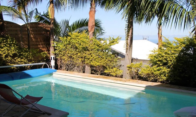 Le Tampon Villa | Homerez - Villa 14 km away from the beach for 4 ppl. with swimming-pool