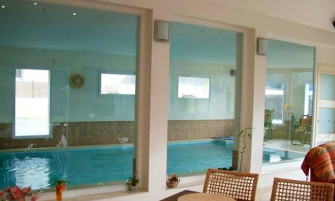 Saint-Nic Villa | Homerez - Villa for 12 ppl. with swimming-pool, jacuzzi and garden at Saint-Nic