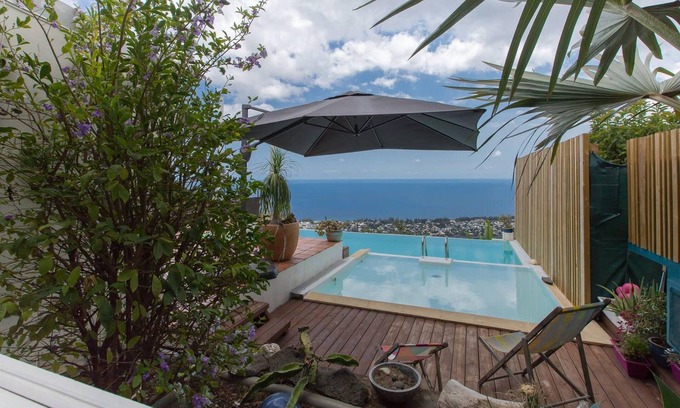 Saint-Paul Villa | Homerez - Villa in Saint-Paul with Pool