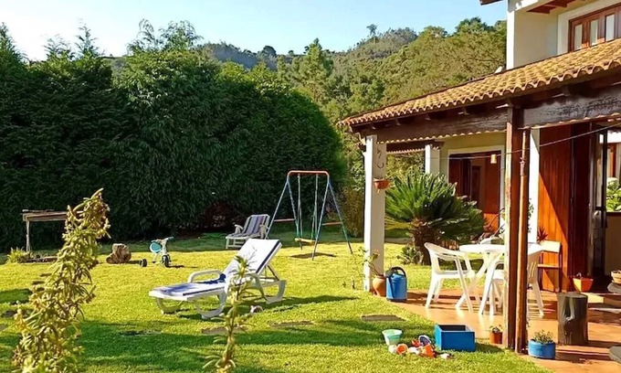 Santa Cruz House | Homerez - Welcoming House in Santa Cruz with Garden of 269 m²