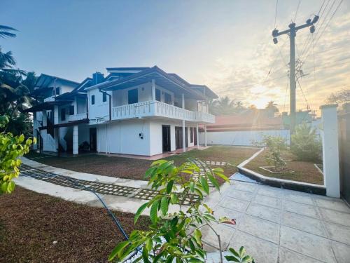 Thalaramba Hotel | Homestead Escape