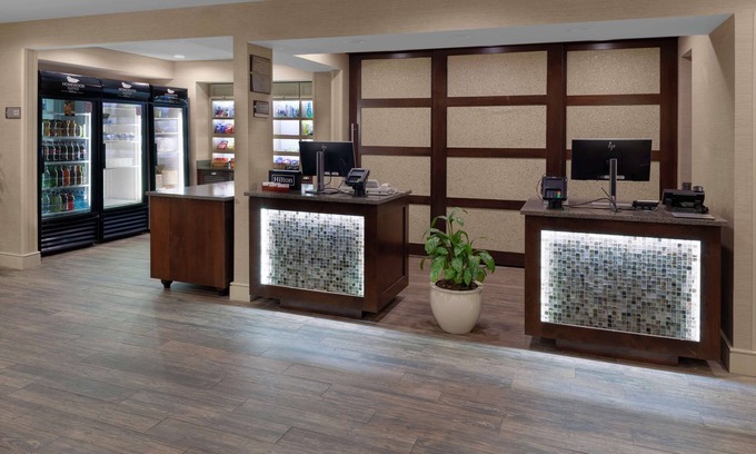 Tallahassee Hotel | Homewood Suites by Hilton Tallahassee