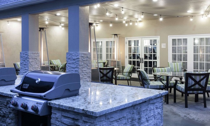 Tukwila Hotel | Homewood Suites by Hilton Seattle-Tacoma Airport/Tukwila